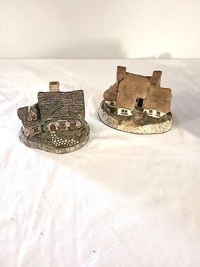 2 the Boyds Collection Gnomes Homes C Lowenthal cottage /irish cottage